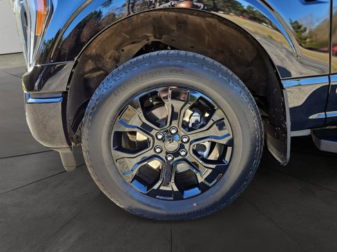 Used 2022 Ford F150 Lariat w/ Equipment Group 502A High image 14