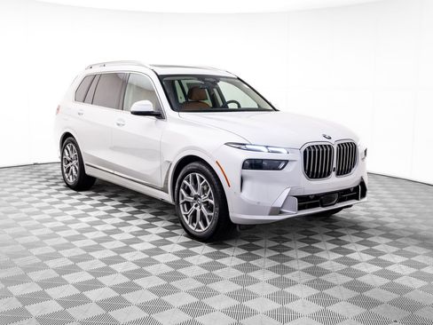 New 2026 BMW X7 xDrive40i image 8