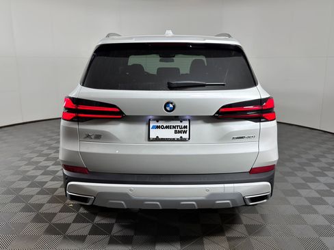 Used 2026 BMW X5 sDrive40i w/ Premium Package RWD image 8