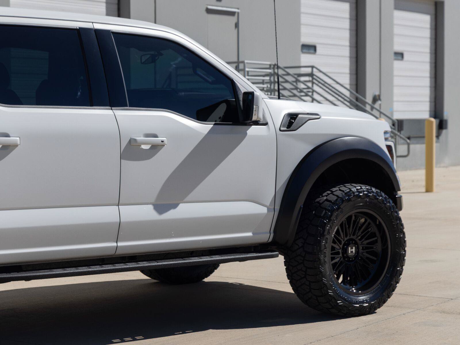 Used 2025 Ford F150 Raptor w/ Equipment Group 803A Raptor R AWD/4WD image 13