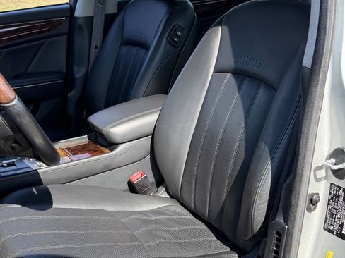 Used 2012 Hyundai Equus Signature RWD image 30