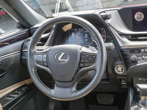 Used 2020 Lexus ES 350 w/ Premium Package FWD image 16