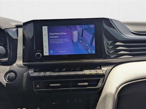 New 2025 Toyota Camry SE image 12