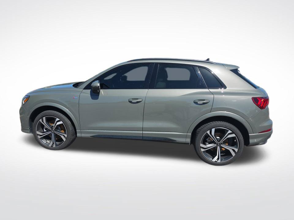 Used 2024 Audi Q3 2.0T Premium Plus w/ Premium Plus Package AWD/4WD image 5