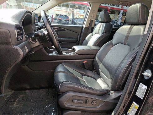 Used 2023 Honda Pilot Touring image 15