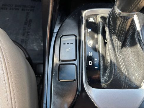 Used 2018 Hyundai Santa Fe SE w/ SE Premium Package 02 FWD image 36