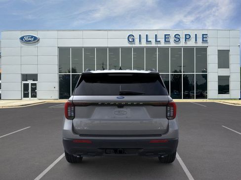 New 2026 Ford Explorer Active image 5