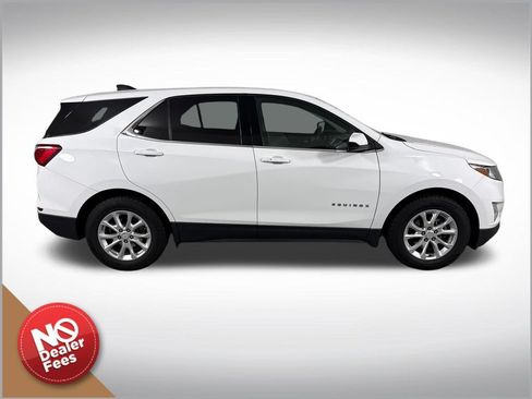 Used 2020 Chevrolet Equinox LT FWD image 2