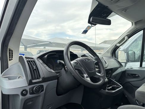 Used 2016 Ford Transit 250 130 Low Roof image 4