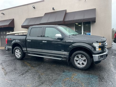 Used 2015 Ford F150 XLT w/ Equipment Group 302A Luxury image 4