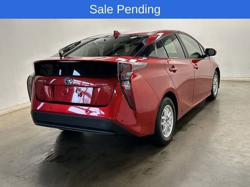 Used 2018 Toyota Prius Three w/ Advanced Technology Package FWD image 34