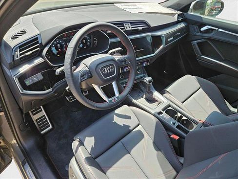 New 2025 Audi Q3 2.0T Premium Plus w/ Premium Plus Package image 3