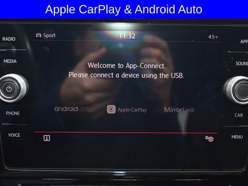 Used 2018 Volkswagen GTI SE w/ SE Leather Package image 4