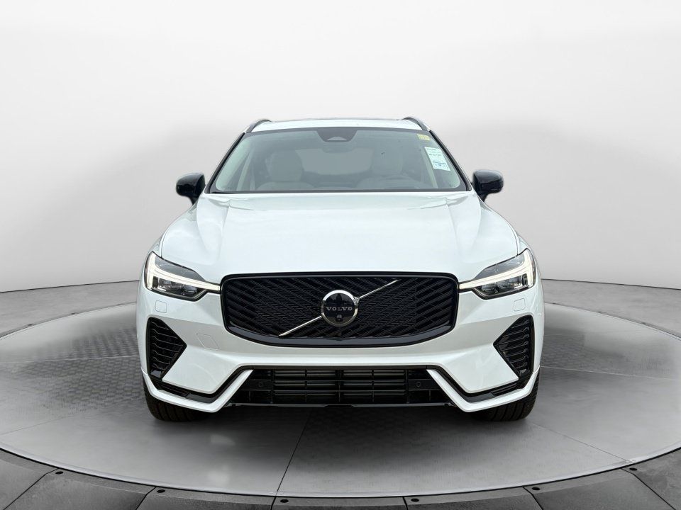 New 2026 Volvo XC60 T8 Ultra w/ Protection Package Premier AWD/4WD image 2
