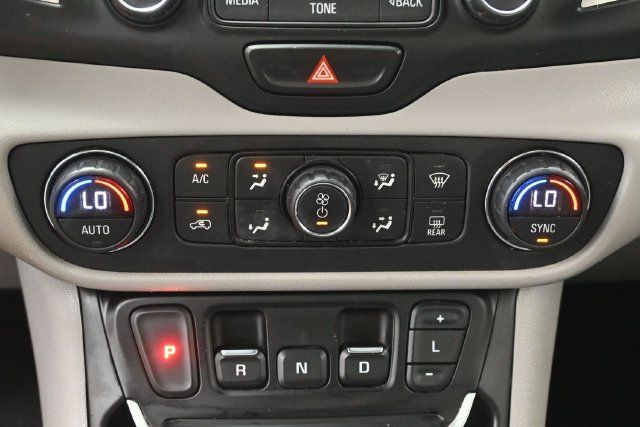 Used 2018 GMC Terrain SLT w/ Preferred Package FWD image 25