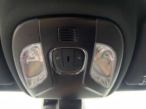 New 2026 Jeep Compass Latitude image 26