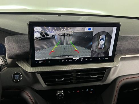 Used 2025 Ford Explorer ST-Line w/ Premium Package image 18