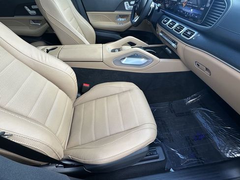 Certified 2024 Mercedes-Benz GLS 450 4MATIC image 15