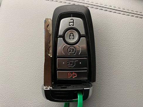 New 2026 Ford Explorer Platinum w/ LUX Leather Package image 34