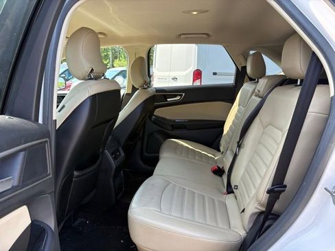 Used 2015 Ford Edge SEL w/ Equipment Group 201A FWD image 15