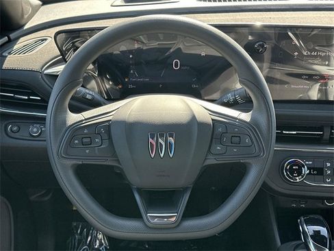 New 2025 Buick Envista Preferred image 8