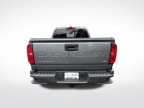 Used 2022 Chevrolet Colorado LT w/ Safety Package AWD/4WD image 4