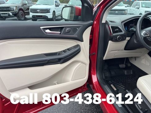 Used 2024 Ford Edge Titanium w/ Equipment Group 301A image 4