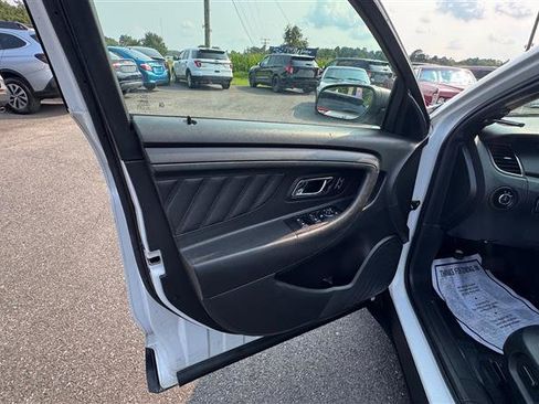 Used 2018 Ford Taurus Police Interceptor AWD image 29