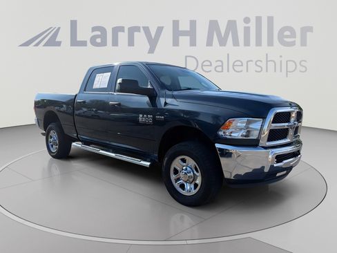 Used 2018 RAM 2500 Tradesman w/ Chrome Appearance Group AWD/4WD image 9