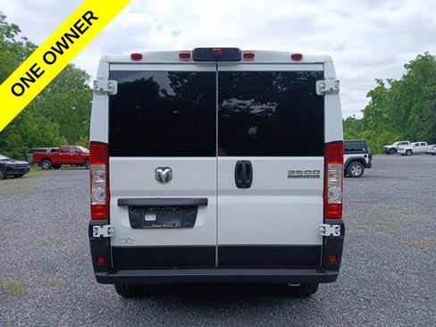 Used 2025 RAM ProMaster 2500 w/ U-Haul Equipment Group FWD image 5