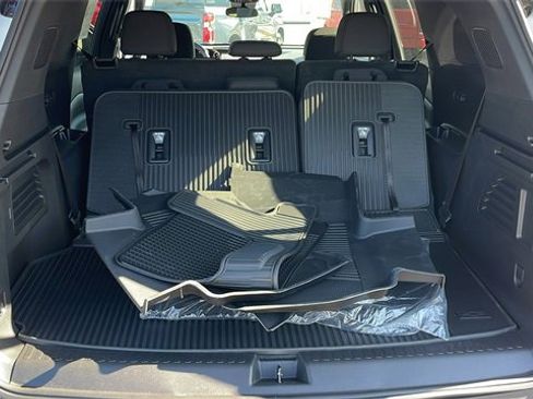 New 2026 Chevrolet Traverse LT w/ LPO, Floor Liner Package image 31