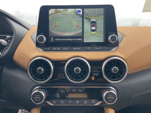 New 2025 Nissan Sentra SV w/ SV Premium Package image 9