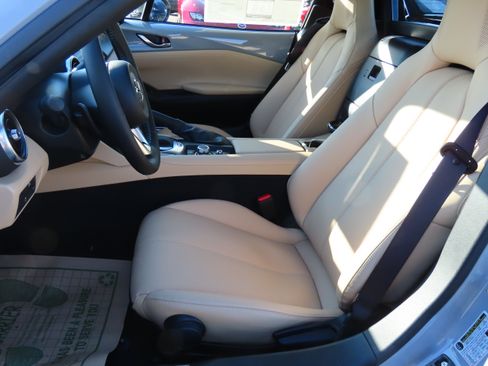 New 2025 MAZDA MX-5 Miata RF Grand Touring w/ Appearance Package image 35