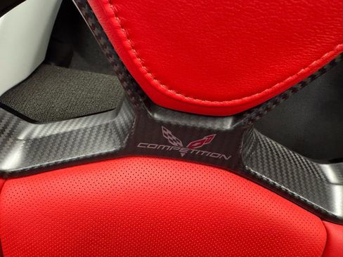 Used 2016 Chevrolet Corvette Z06 w/ 3LZ Preferred Equipment Group RWD image 15