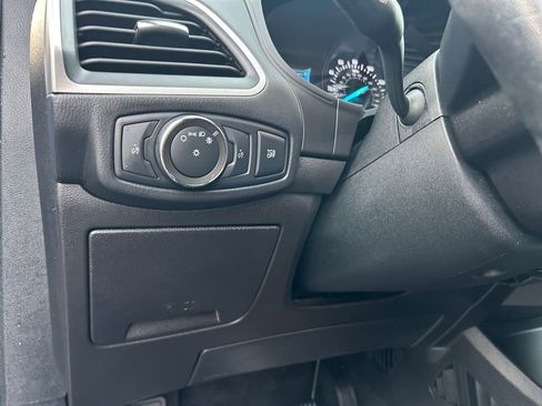 Used 2022 Ford Edge SEL w/ Cargo Accessory Package image 21