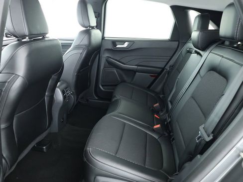 Used 2025 Ford Escape SE image 19