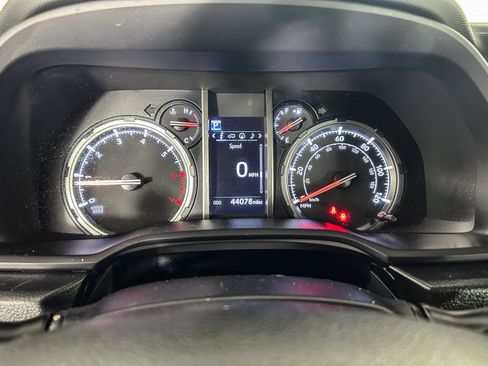 Used 2024 Toyota 4Runner TRD Off-Road Premium image 23