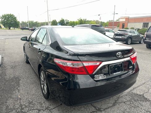 Used 2016 Toyota Camry XLE w/ Moonroof Package FWD image 5