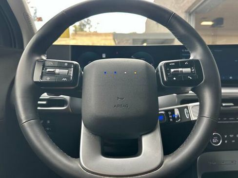 Used 2026 Hyundai Ioniq 9 SEL AWD/4WD image 29