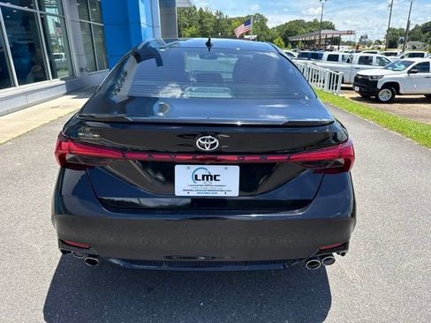Used 2022 Toyota Avalon Touring FWD image 5