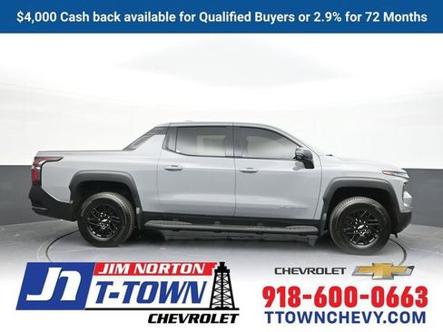 New 2025 Chevrolet Silverado EV LT image 1