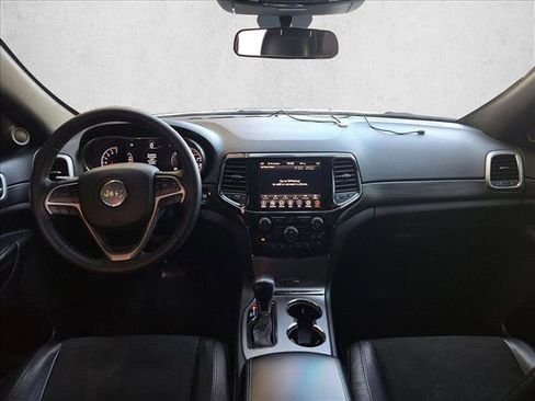 Used 2021 Jeep Grand Cherokee Laredo X image 15