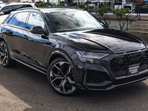 Used 2023 Audi RS Q8 AWD/4WD image 2