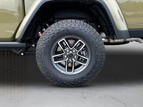 New 2026 Jeep Gladiator Mojave AWD/4WD image 32