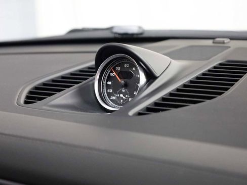 Used 2019 Porsche 911 Turbo image 22