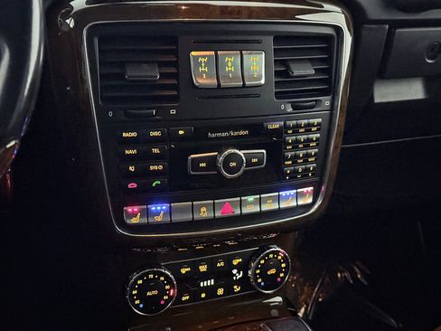 Used 2014 Mercedes-Benz G 63 AMG 4MATIC image 35