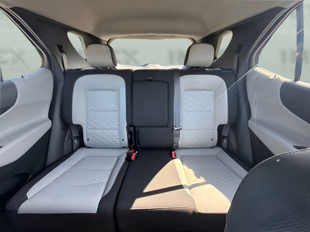 Used 2021 Chevrolet Equinox LS w/ LS Convenience Package FWD image 10