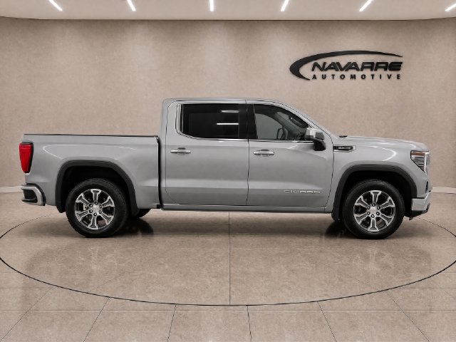 Used 2026 GMC Sierra 1500 SLT AWD/4WD image 9