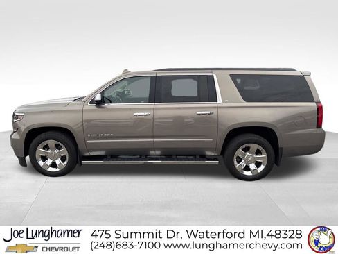 Used 2017 Chevrolet Suburban LT w/ LT Signature Package image 27
