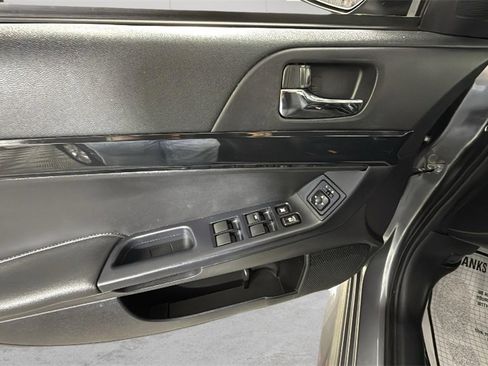 Used 2016 Mitsubishi Lancer ES image 23